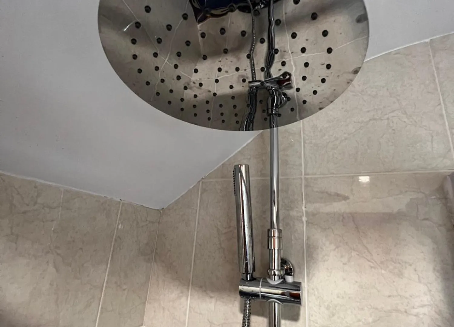 Buhardilla Andaluza Con Piscina Compartida Apartamento Bollullos de la Mitacion Quarto em Acomodações Particulares